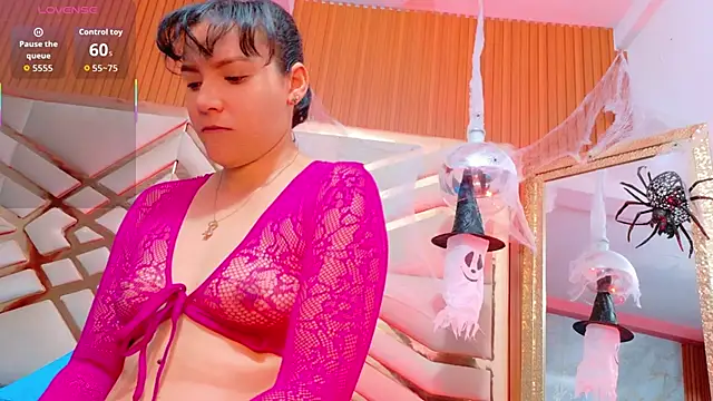 Snapshot of Sluttyandmature chatting on 25, 10, 2025 Sluttyandmature online show from 25, 10, 2025