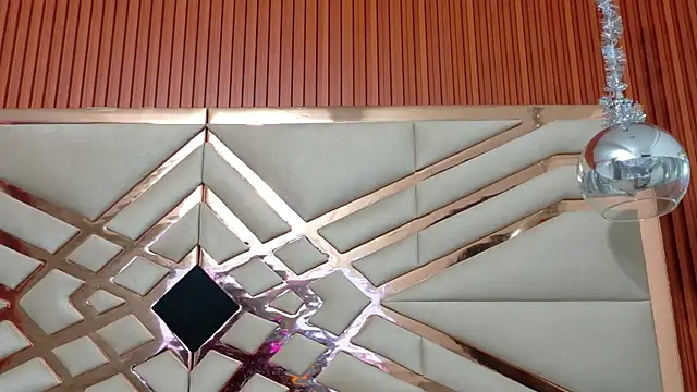 Sluttyandmature online show from 21, 4, 2026