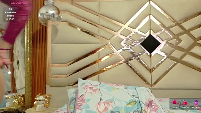 Sluttyandmature online show from 30, 3, 2026