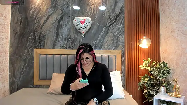 BellaPeers  online show from 16, 2, 2025