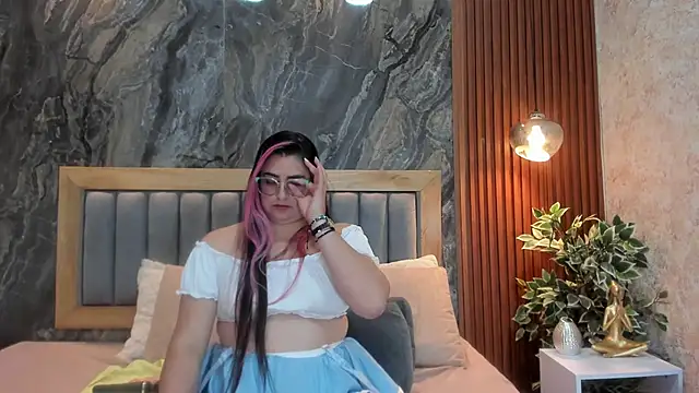 BellaPeers  online show from 11, 2, 2025