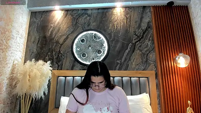 Snapshot of BellaPeers_ chatting on 1, 6, 2026 BellaPeers online show from 1, 6, 2026