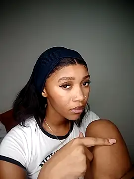 Shria107 online show from 3, 12, 2025