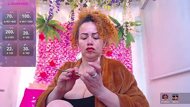 BLONDE SEXYHOT online show from 9, 2, 2026