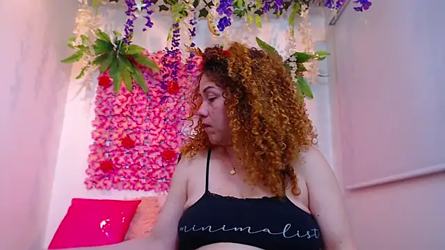 BLONDE SEXYHOT online show from 16, 12, 2025