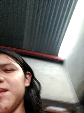 Snapshot of Little_Pau_Dirty chatting on 6, 11, 2025 Little Pau Dirty online show from 6, 11, 2025