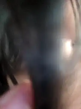 Snapshot of Little_Pau_Dirty chatting on 30, 10, 2025 Little Pau Dirty online show from 30, 10, 2025