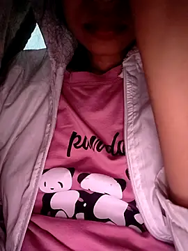 Snapshot of catreena chatting on 6, 1, 2026 catreena online show from 6, 1, 2026