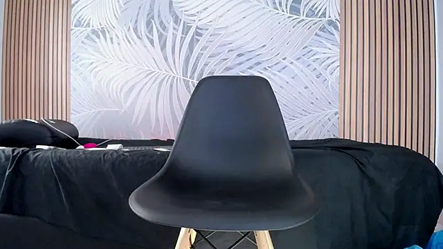 LauraRossi Nova online show from 24, 2, 2025