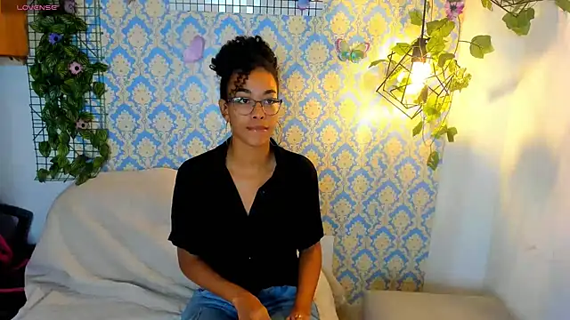 sasha fox00 online show from 2, 2, 2025