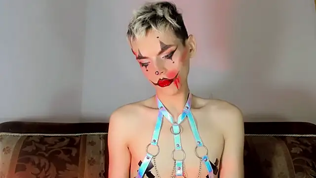 TatiGil online show from 13, 10, 2025