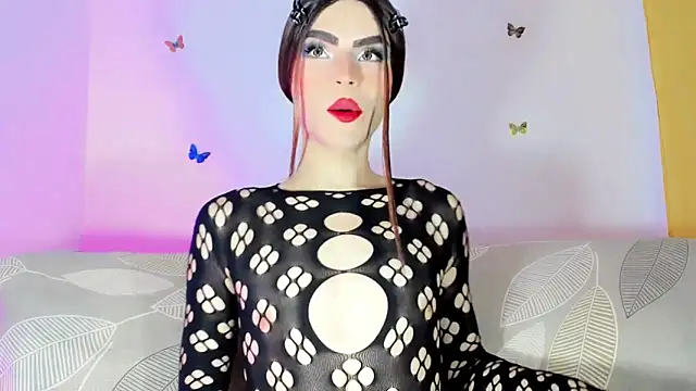 TatiGil online show from 5, 4, 2026