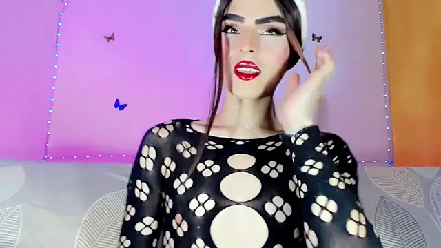 TatiGil online show from 12, 6, 2026