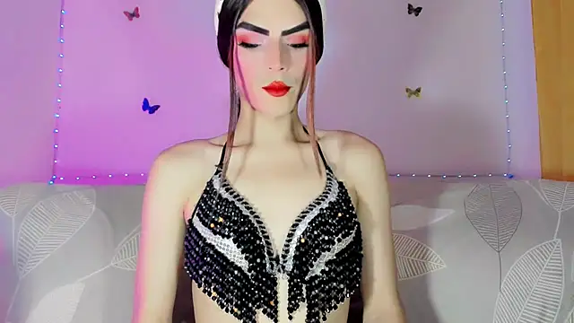 TatiGil online show from 4, 7, 2026