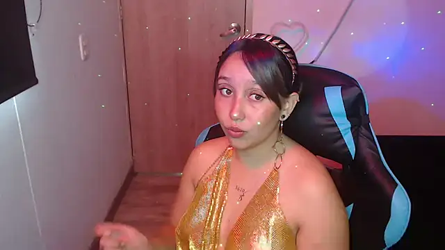 Skarlet Adams28 online show from 23, 2, 2026