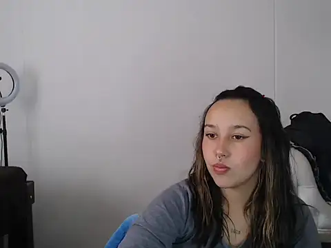 Snapshot of Skarlet_Adams28 chatting on 12, 3, 2025 Skarlet Adams28 online show from 12, 3, 2025
