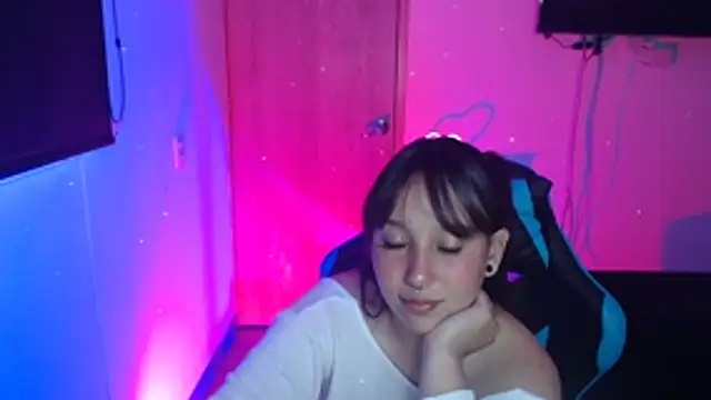 Skarlet Adams28 online show from 30, 3, 2026