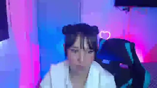 Skarlet Adams28 online show from 24, 3, 2026