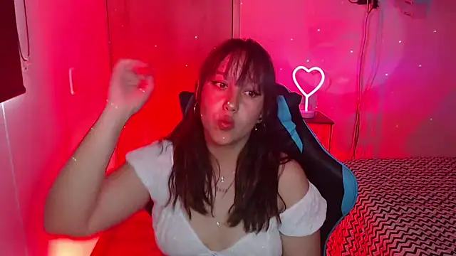 Skarlet Adams28 online show from 26, 3, 2026