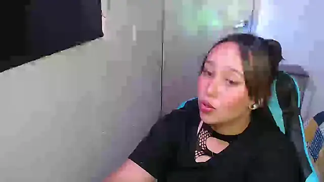 Skarlet Adams28 online show from 19, 3, 2026