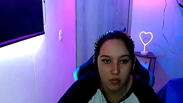 Skarlet Adams28 online show from 28, 4, 2026