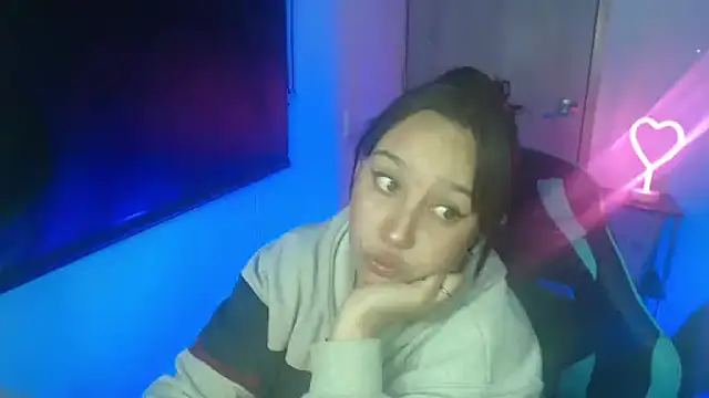 Skarlet Adams28 online show from 28, 4, 2026