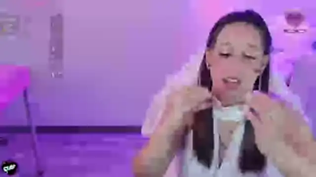 Snapshot of Skarlet_Adams28 chatting on 22, 7, 2026 Skarlet Adams28 online show from 22, 7, 2026