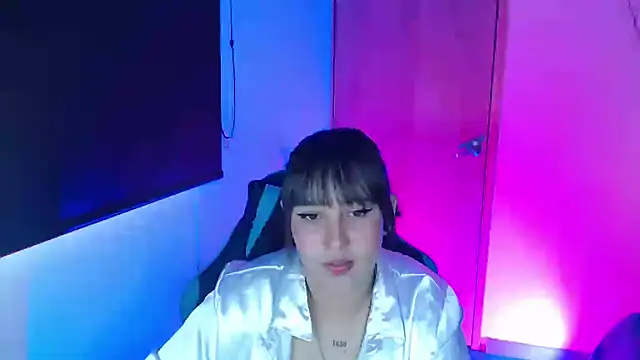 Skarlet Adams28 online show from 21, 4, 2026