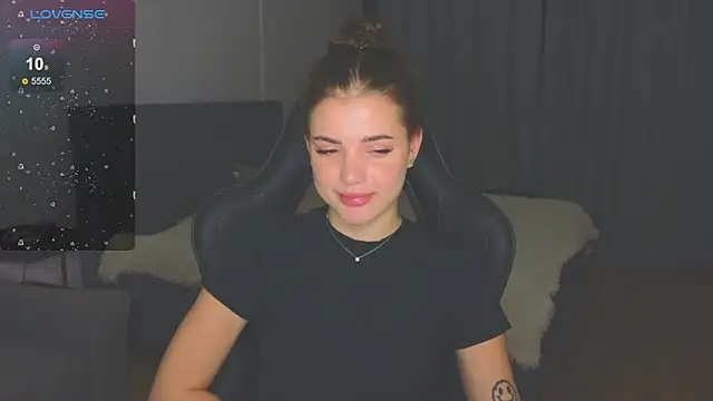 adrianawow1 online show from 8, 11, 2025