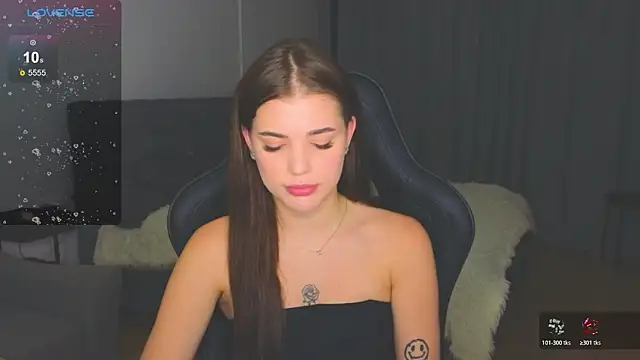 adrianawow1 online show from 5, 11, 2025