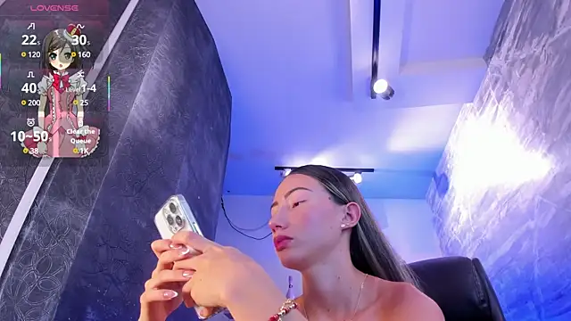 juliasprousse  online show from 12, 3, 2025