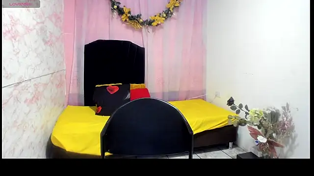 Brunette sasha online show from 15, 4, 2026