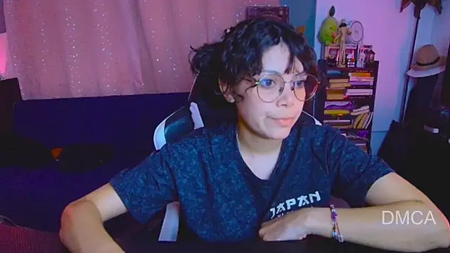 Drea Foox online show from 13, 4, 2026