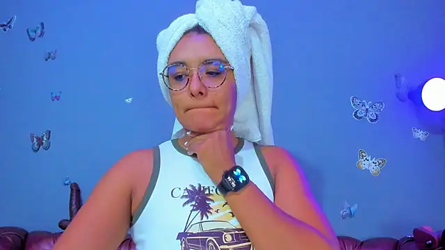 Snapshot of Kaira_mosse chatting on 29, 4, 2026 Kaira mosse online show from 29, 4, 2026