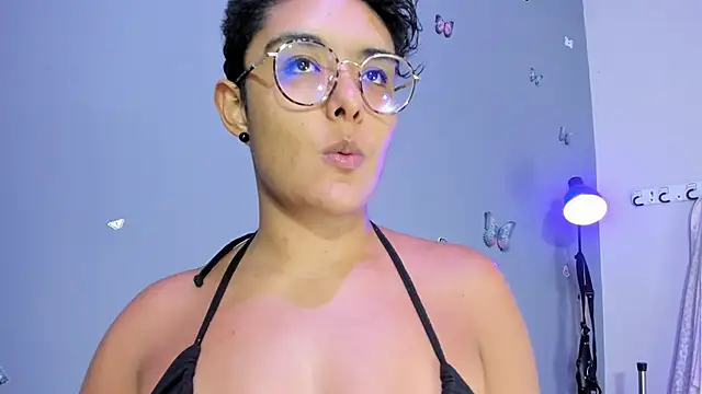 Kaira mosse online show from 23, 10, 2025