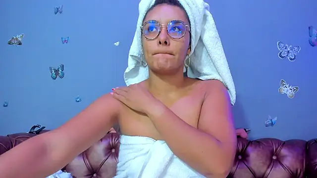 Snapshot of Kaira_mosse chatting on 14, 6, 2026 Kaira mosse online show from 14, 6, 2026