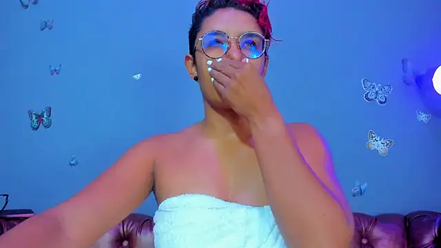 Snapshot of Kaira_mosse chatting on 28, 4, 2026 Kaira mosse online show from 28, 4, 2026