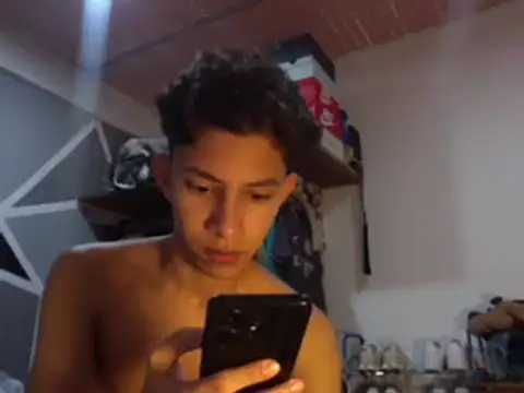 Snapshot of ferchitibellako chatting on 3, 1, 2025 ferchitibellako online show from 3, 1, 2025