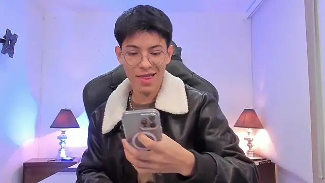 Snapshot of alexandersawyer chatting on 26, 11, 2025 alexandersawyer online show from 26, 11, 2025