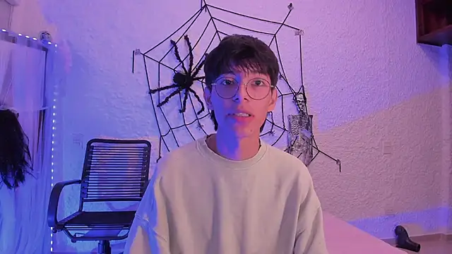 Snapshot of alexandersawyer chatting on 6, 10, 2025 alexandersawyer online show from 6, 10, 2025