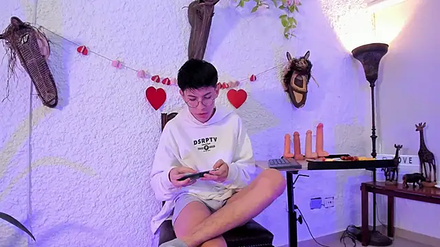 Snapshot of alexandersawyer chatting on 8, 3, 2025 alexandersawyer online show from 8, 3, 2025