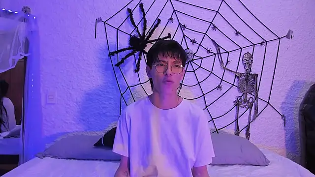 Snapshot of alexandersawyer chatting on 8, 10, 2025 alexandersawyer online show from 8, 10, 2025