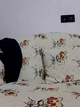 Snapshot of Rdm_b chatting on 28, 10, 2025 Rdm b online show from 28, 10, 2025