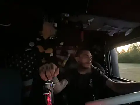 Snapshot of XMeF10 chatting on 13, 4, 2026 XMeF10 online show from 13, 4, 2026