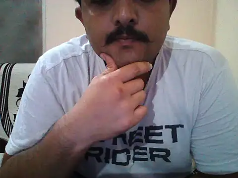 Snapshot of Akhil3290 chatting on 21, 6, 2026 Akhil3290 online show from 21, 6, 2026