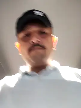 Snapshot of Akhil3290 chatting on 17, 3, 2025 Akhil3290 online show from 17, 3, 2025