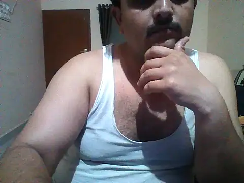 Snapshot of Akhil3290 chatting on 13, 5, 2026 Akhil3290 online show from 13, 5, 2026