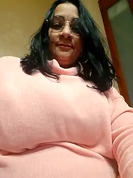 paulinaDiaz1 online show from 28, 3, 2026