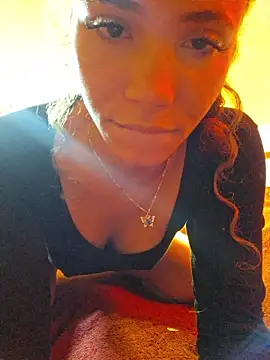Snapshot of HelenHoltz chatting on 1, 7, 2026 HelenHoltz online show from 1, 7, 2026