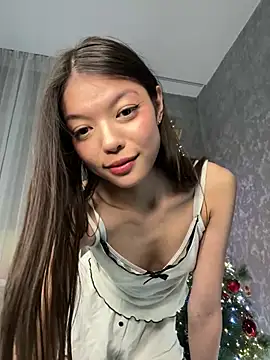 DesiredHoney online show from 5, 1, 2025